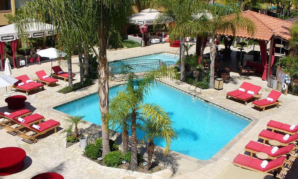 Atrium Hotel Orange County Irvine Exterior photo