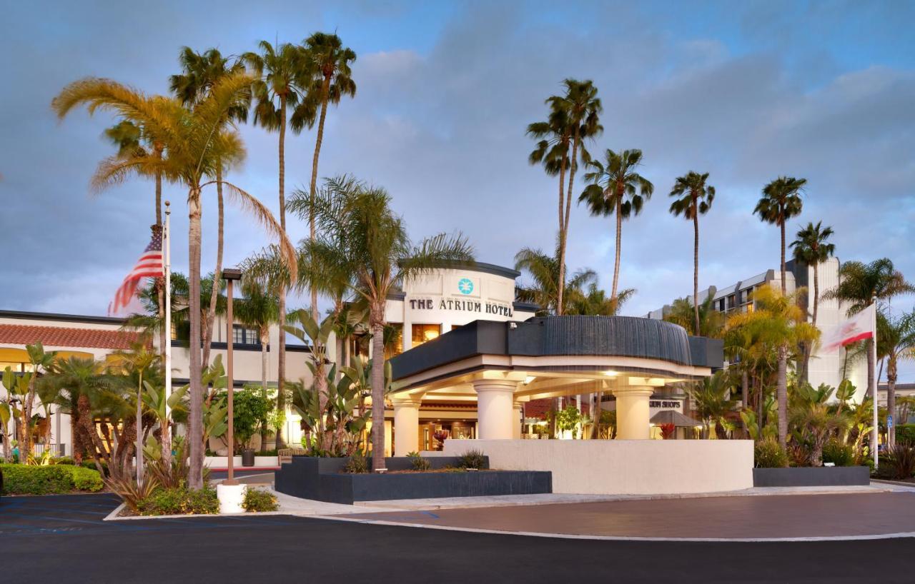 Atrium Hotel Orange County Irvine Exterior photo