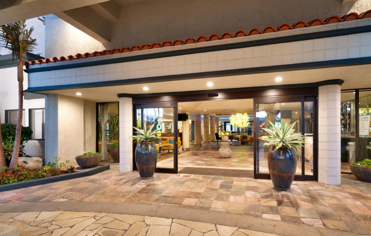 Atrium Hotel Orange County Irvine Exterior photo